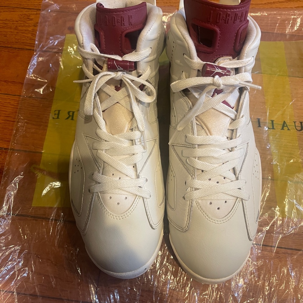 AIR JORDAN 6 RETRO "MAROON" Cream and Burgundy High-Top Sneakers